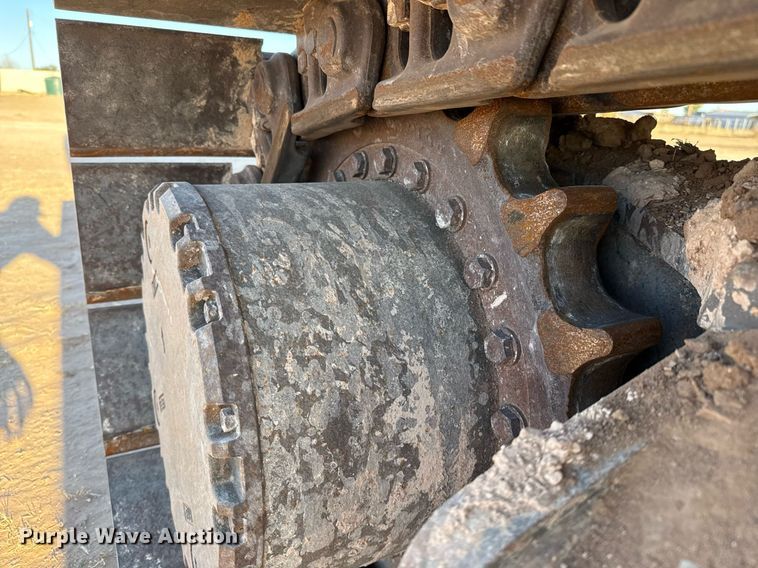 image for item DO2588 2017 Case CX210D excavator