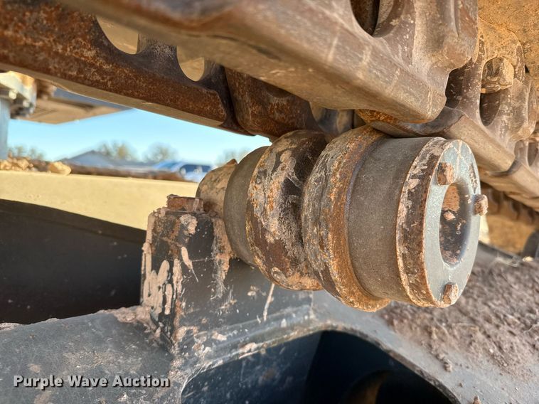 image for item DO2588 2017 Case CX210D excavator