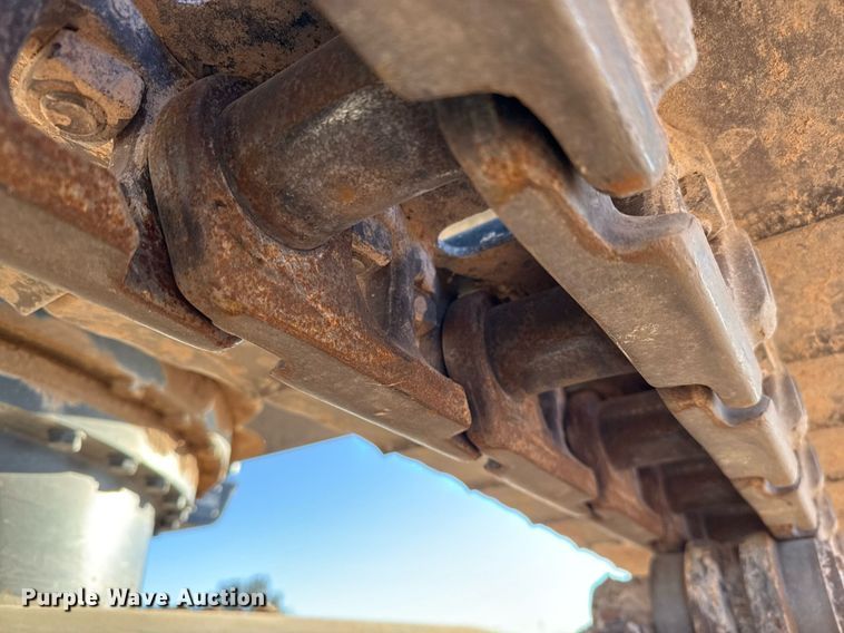 image for item DO2588 2017 Case CX210D excavator