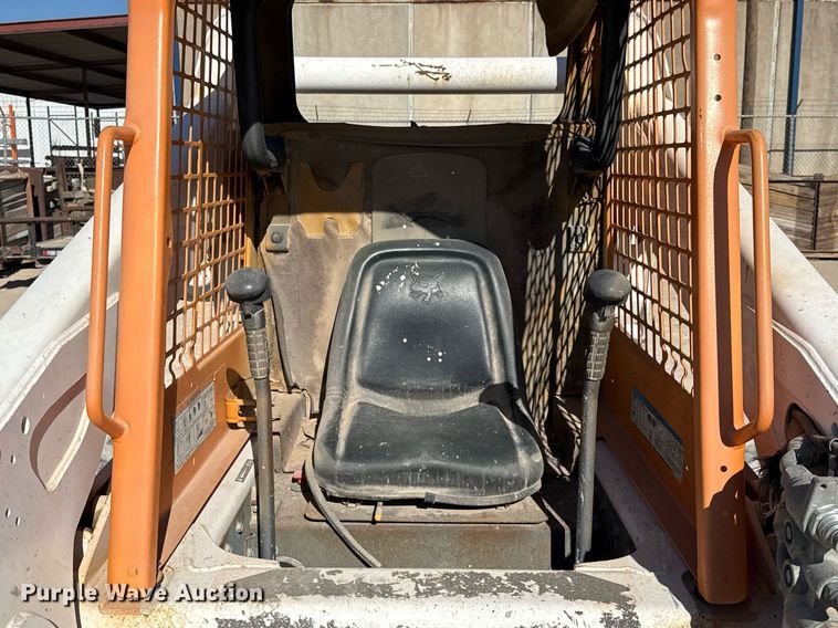image for item DO2590 2008 Bobcat S300 skid steer loader