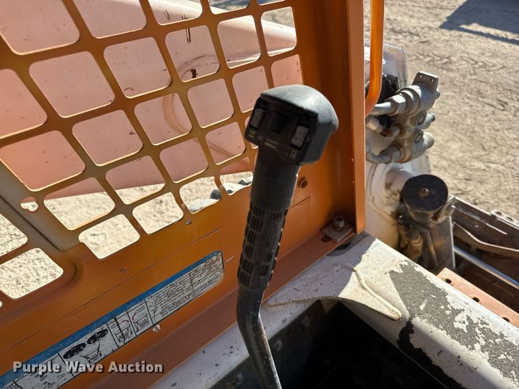 image for item DO2590 2008 Bobcat S300 skid steer loader