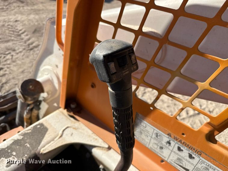 image for item DO2590 2008 Bobcat S300 skid steer loader