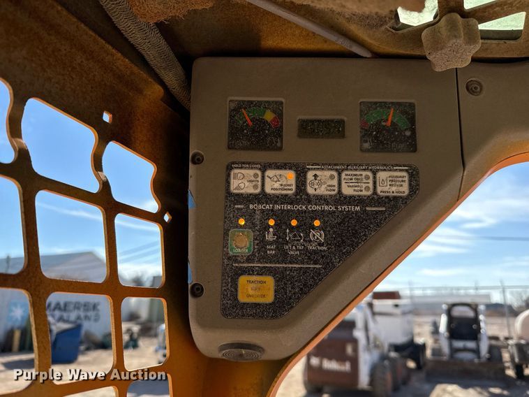 image for item DO2590 2008 Bobcat S300 skid steer loader