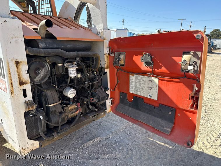 image for item DO2590 2008 Bobcat S300 skid steer loader