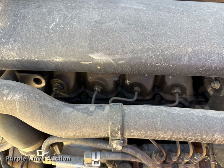 image for item DO2590 2008 Bobcat S300 skid steer loader