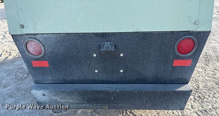 image for item DO2591 2011 Sullair 260 air compressor