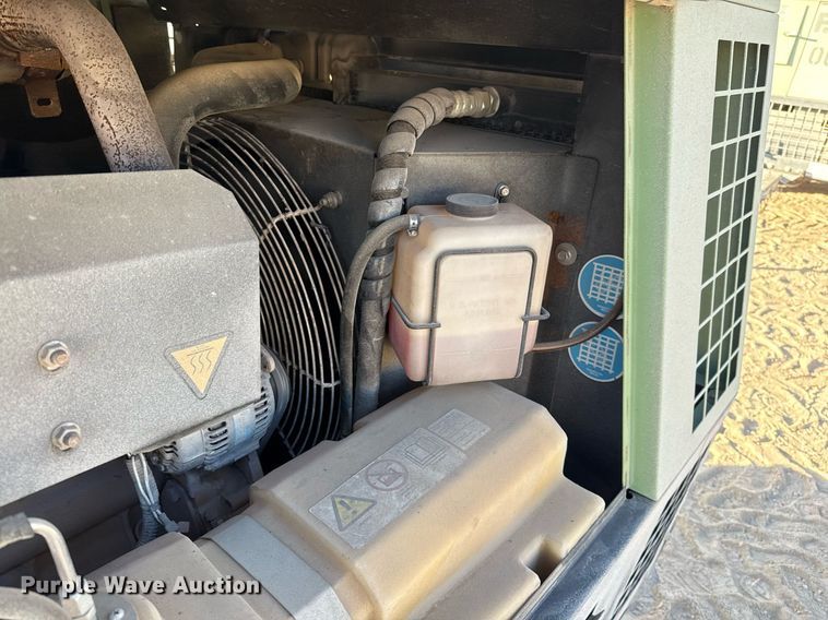 image for item DO2592 2014 Sullair 260 air compressor