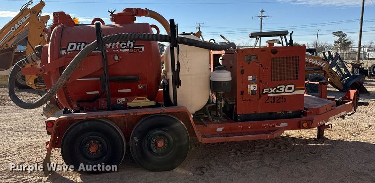image for item DO2594 2013 Ditch Witch FX30 vacuum excavator