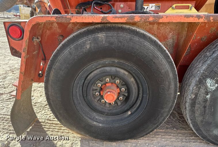 image for item DO2594 2013 Ditch Witch FX30 vacuum excavator