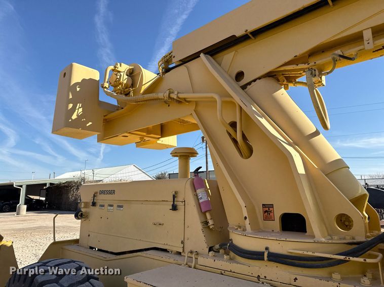 image for item DO2599 1997 Galion 150FA crane