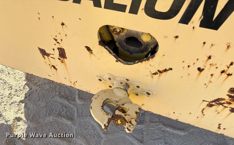 image for item DO2599 1997 Galion 150FA crane