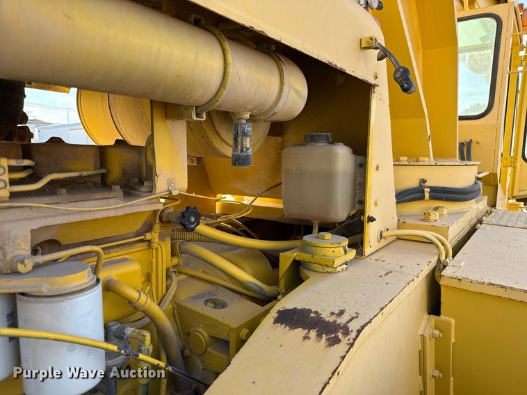 image for item DO2599 1997 Galion 150FA crane