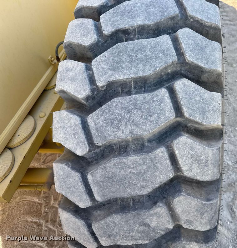 image for item DO2599 1997 Galion 150FA crane