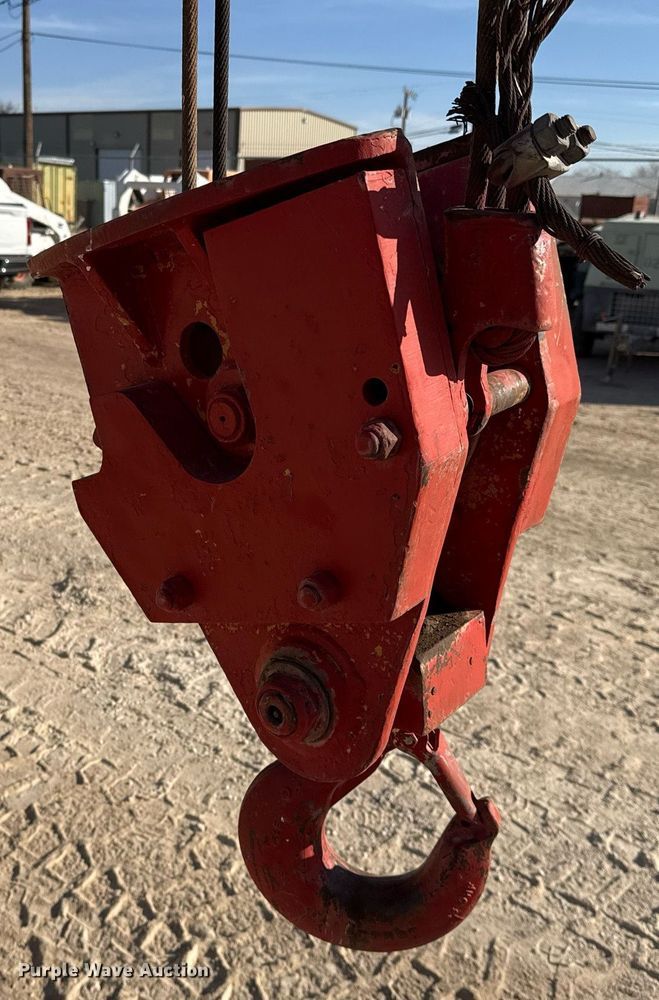 image for item DO2600 Galion 150FA crane