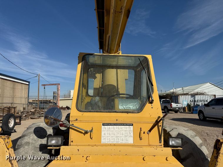 image for item DO2600 Galion 150FA crane