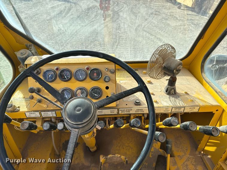 image for item DO2600 Galion 150FA crane