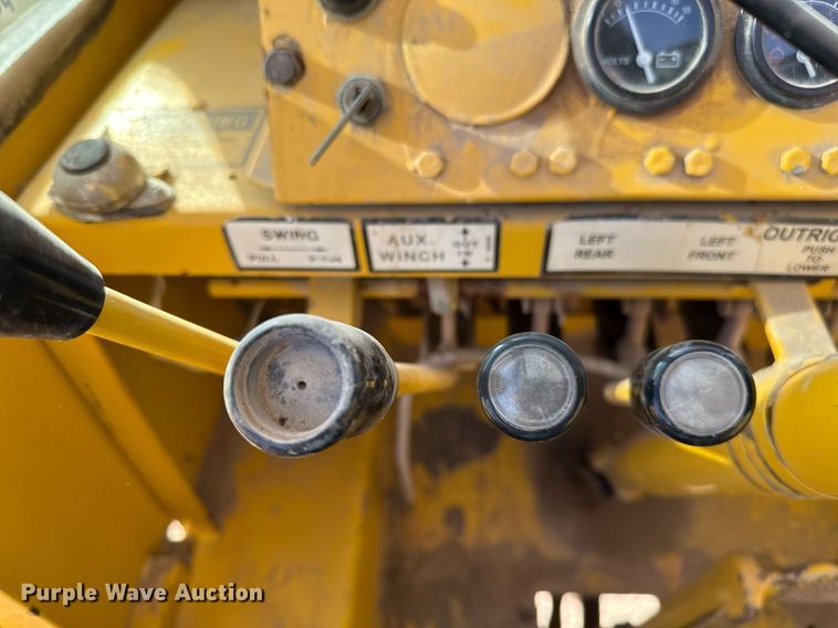 image for item DO2600 Galion 150FA crane