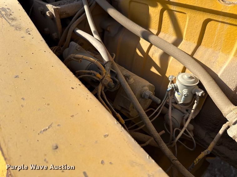 image for item DO2600 Galion 150FA crane