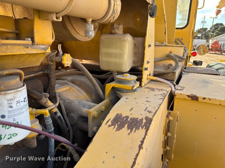 image for item DO2600 Galion 150FA crane