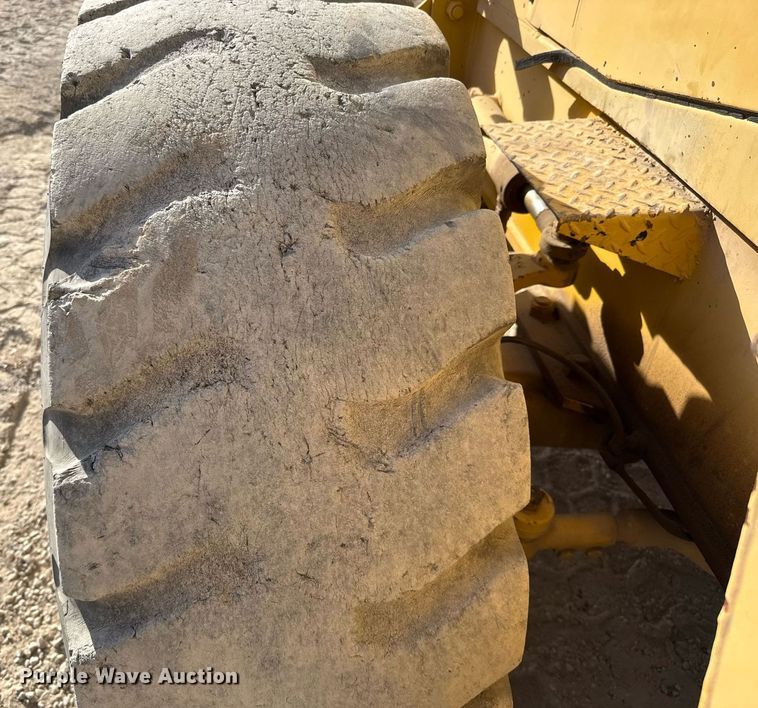 image for item DO2600 Galion 150FA crane