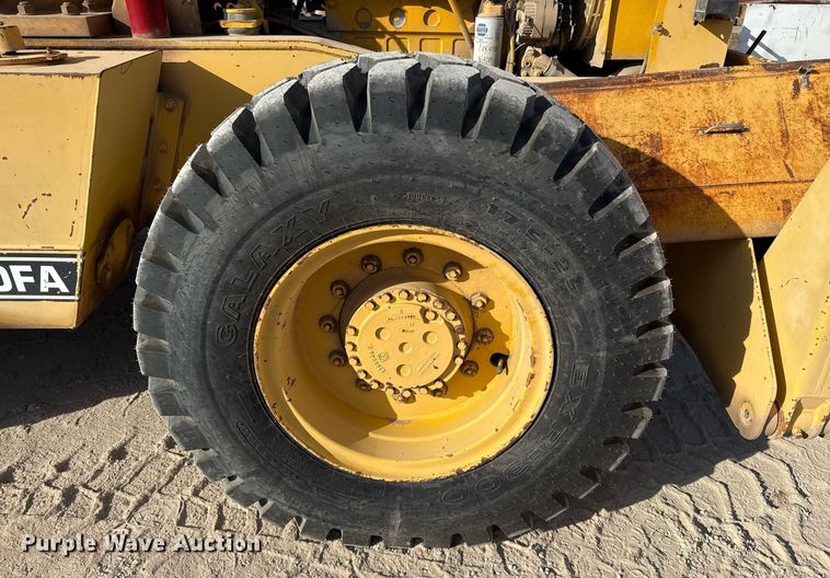 image for item DO2600 Galion 150FA crane