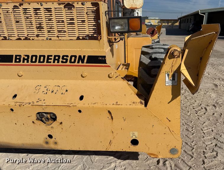 image for item DO2601 2011 Broderson RT-300-2F crane