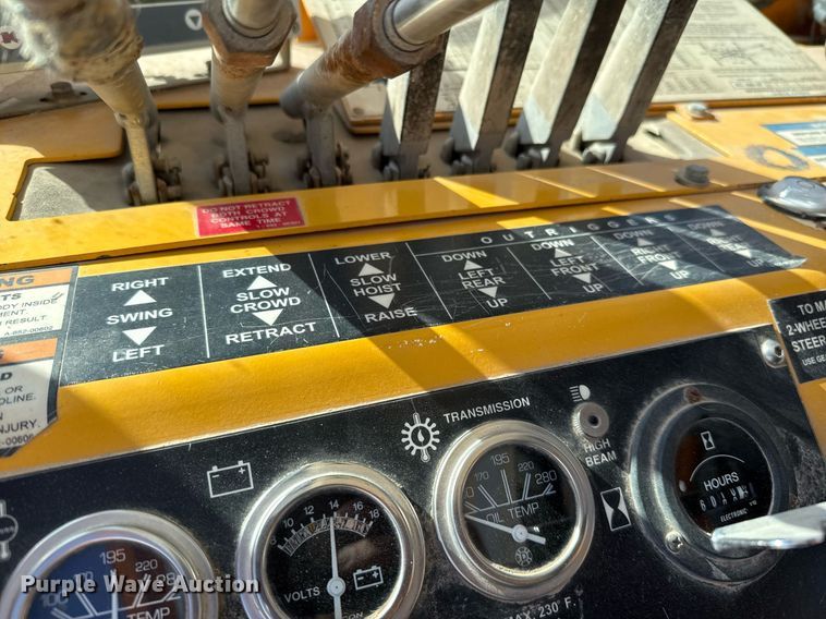 image for item DO2601 2011 Broderson RT-300-2F crane