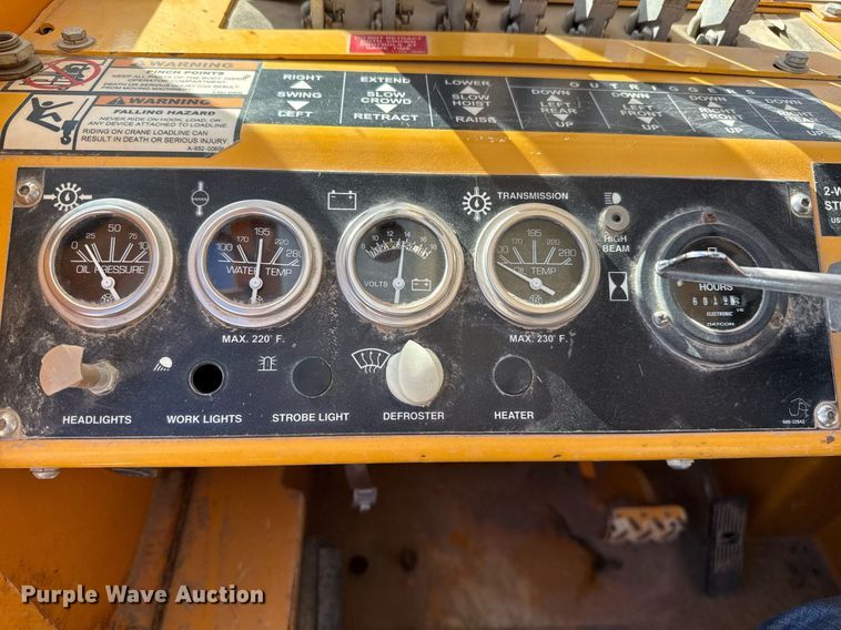 image for item DO2601 2011 Broderson RT-300-2F crane