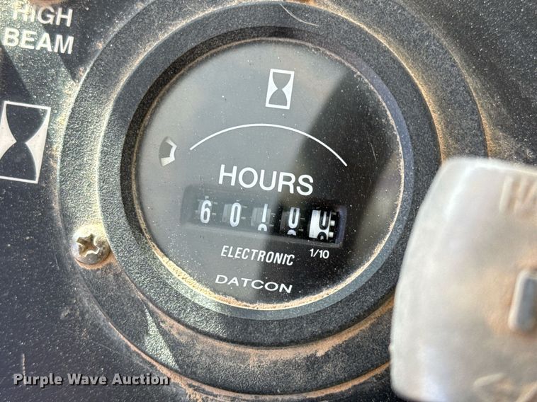 image for item DO2601 2011 Broderson RT-300-2F crane