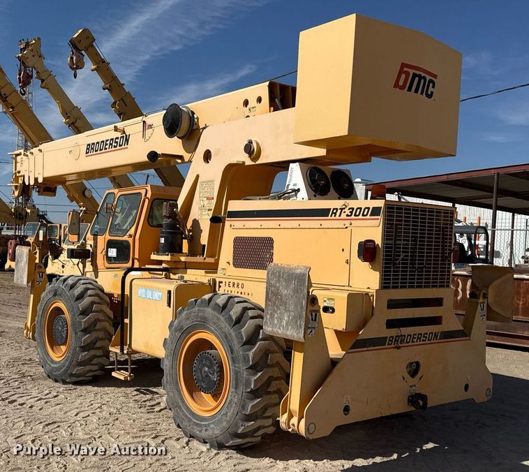 image for item DO2602 2015 Broderson RT-300-2G crane