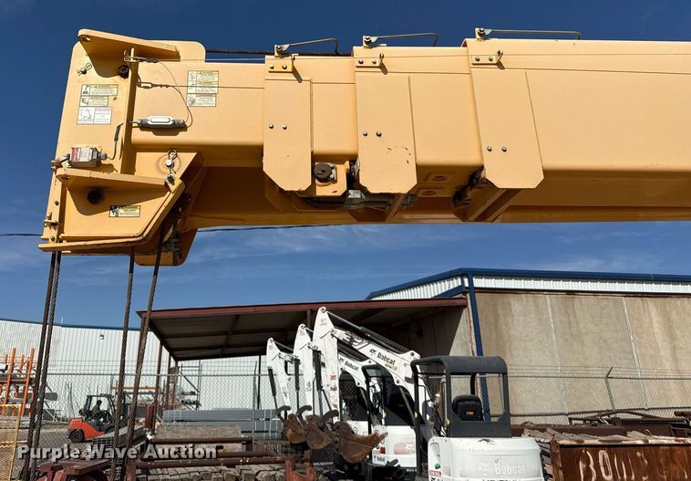 image for item DO2602 2015 Broderson RT-300-2G crane