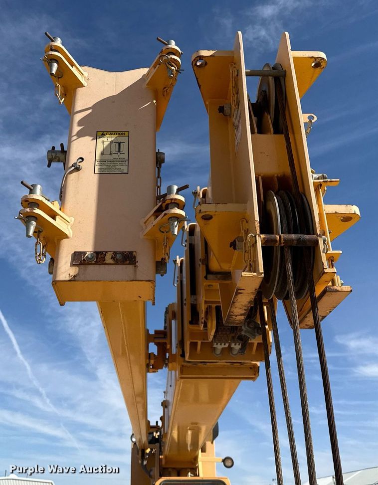 image for item DO2602 2015 Broderson RT-300-2G crane