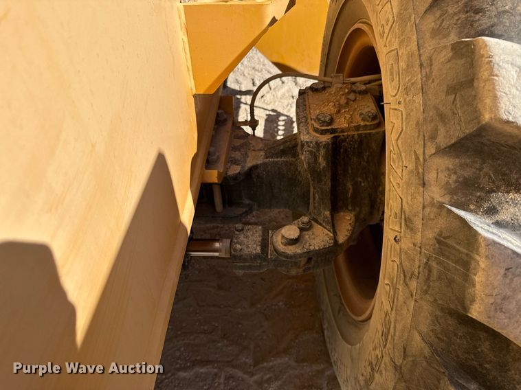 image for item DO2602 2015 Broderson RT-300-2G crane