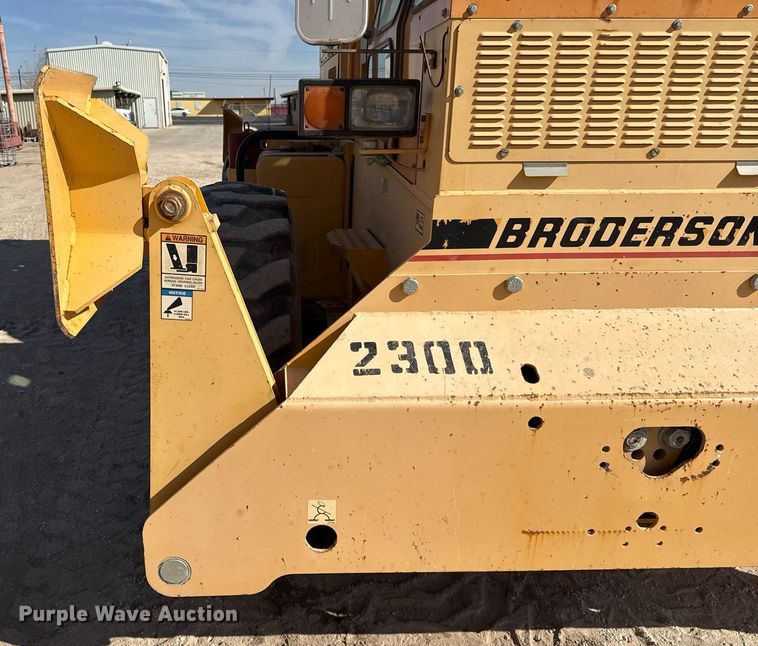 image for item DO2602 2015 Broderson RT-300-2G crane