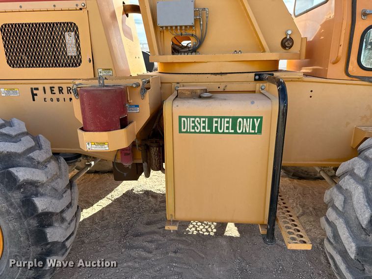 image for item DO2602 2015 Broderson RT-300-2G crane