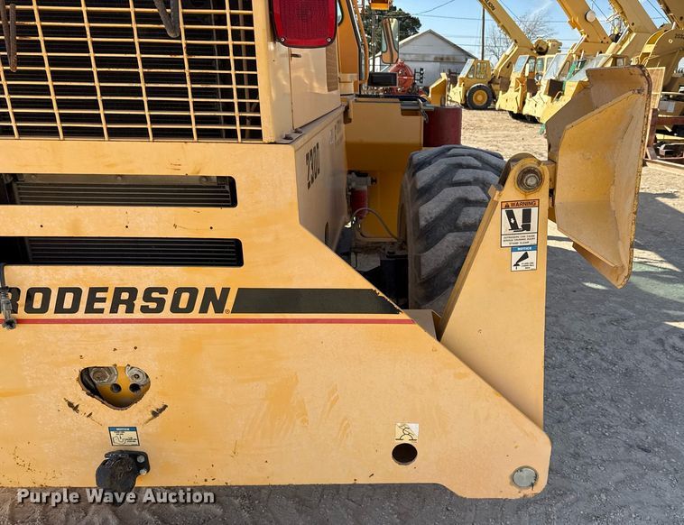 image for item DO2602 2015 Broderson RT-300-2G crane