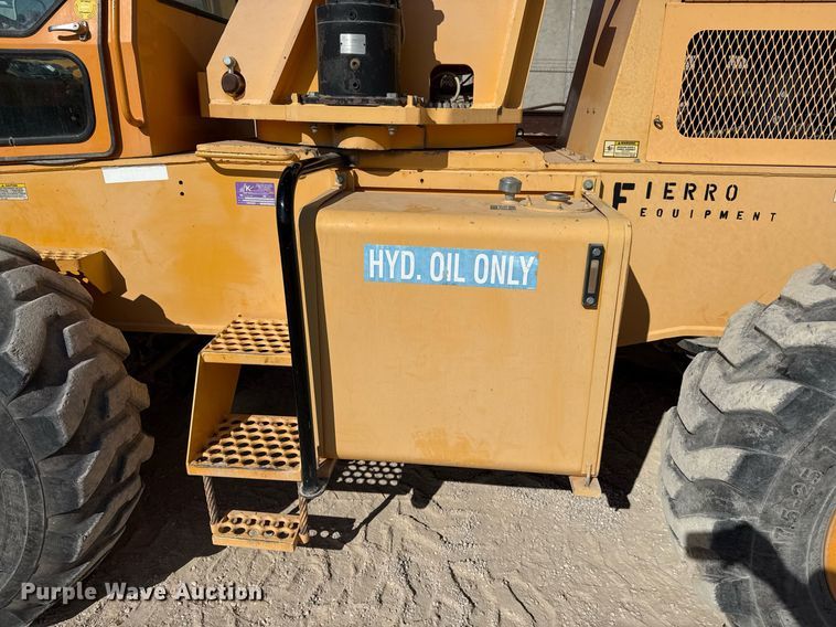 image for item DO2602 2015 Broderson RT-300-2G crane