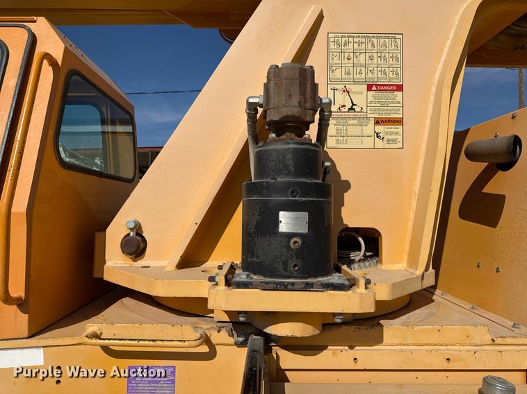 image for item DO2602 2015 Broderson RT-300-2G crane