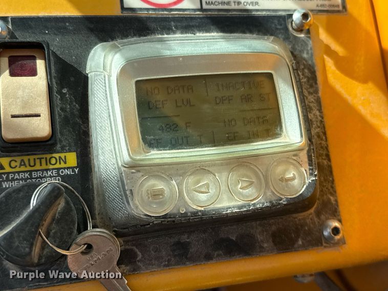 image for item DO2602 2015 Broderson RT-300-2G crane