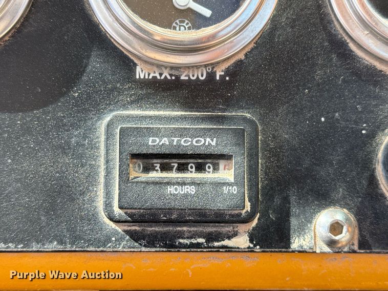 image for item DO2602 2015 Broderson RT-300-2G crane