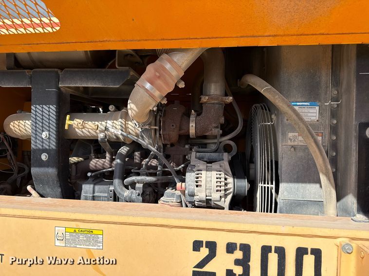 image for item DO2602 2015 Broderson RT-300-2G crane