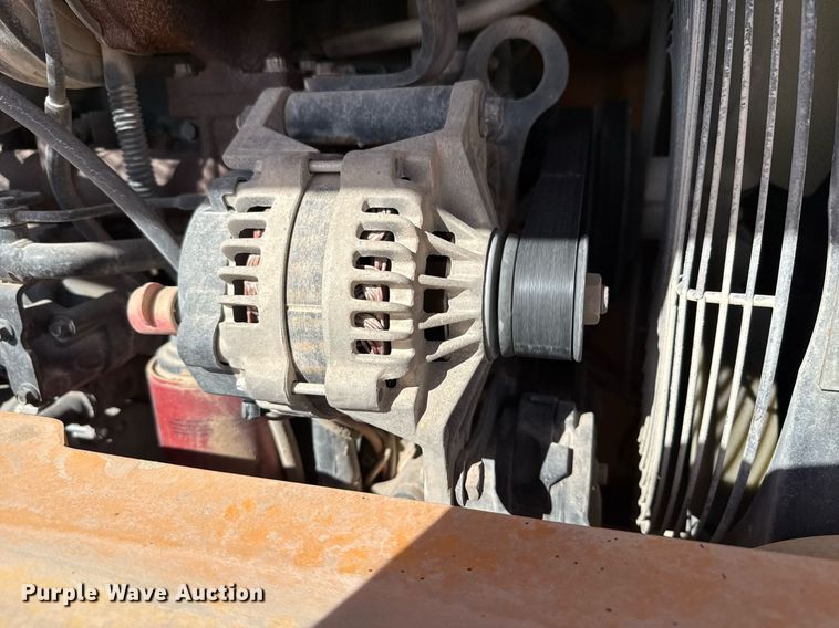 image for item DO2602 2015 Broderson RT-300-2G crane