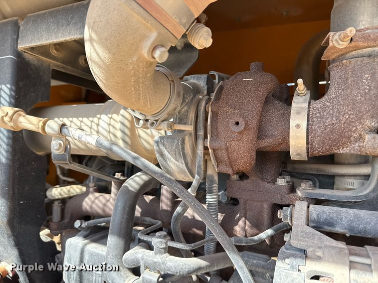 image for item DO2602 2015 Broderson RT-300-2G crane