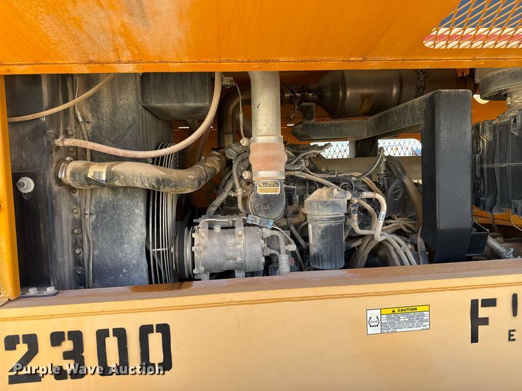 image for item DO2602 2015 Broderson RT-300-2G crane