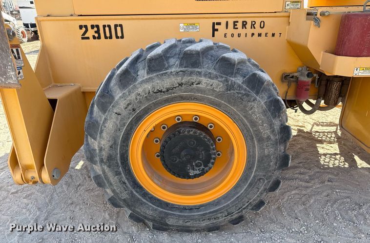 image for item DO2602 2015 Broderson RT-300-2G crane