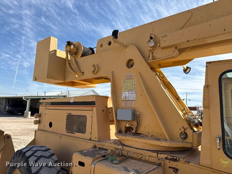 image for item DO2603 2005 Broderson RT-300-2C crane