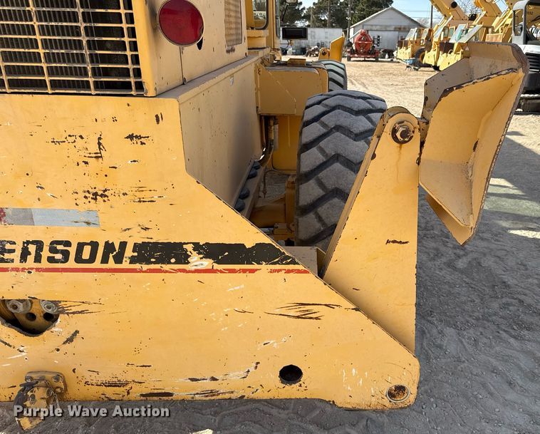 image for item DO2603 2005 Broderson RT-300-2C crane