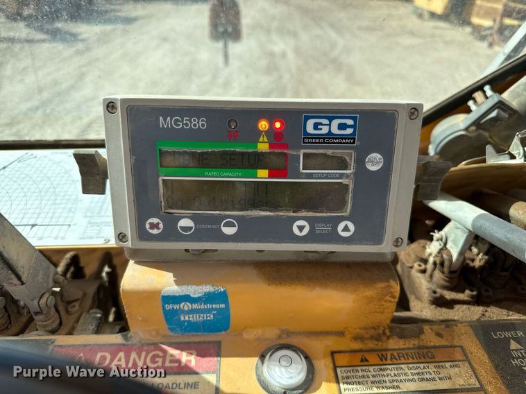 image for item DO2603 2005 Broderson RT-300-2C crane