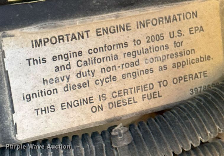 image for item DO2603 2005 Broderson RT-300-2C crane