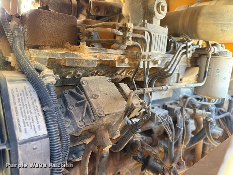 image for item DO2603 2005 Broderson RT-300-2C crane